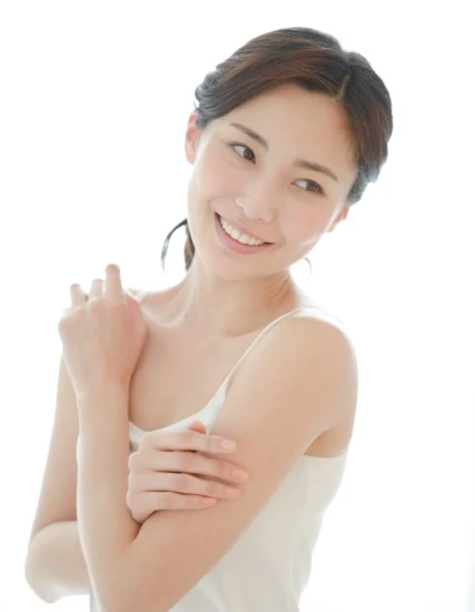 【夏肌トラブル】ベタベタ脂性肌は乾燥が原因！潤いが解決の鍵