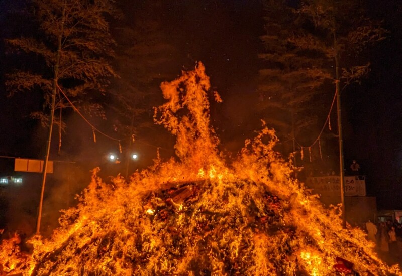 冬の風物詩「どんと祭」目前、大崎八幡宮で正月飾りの持ち込みがピークに