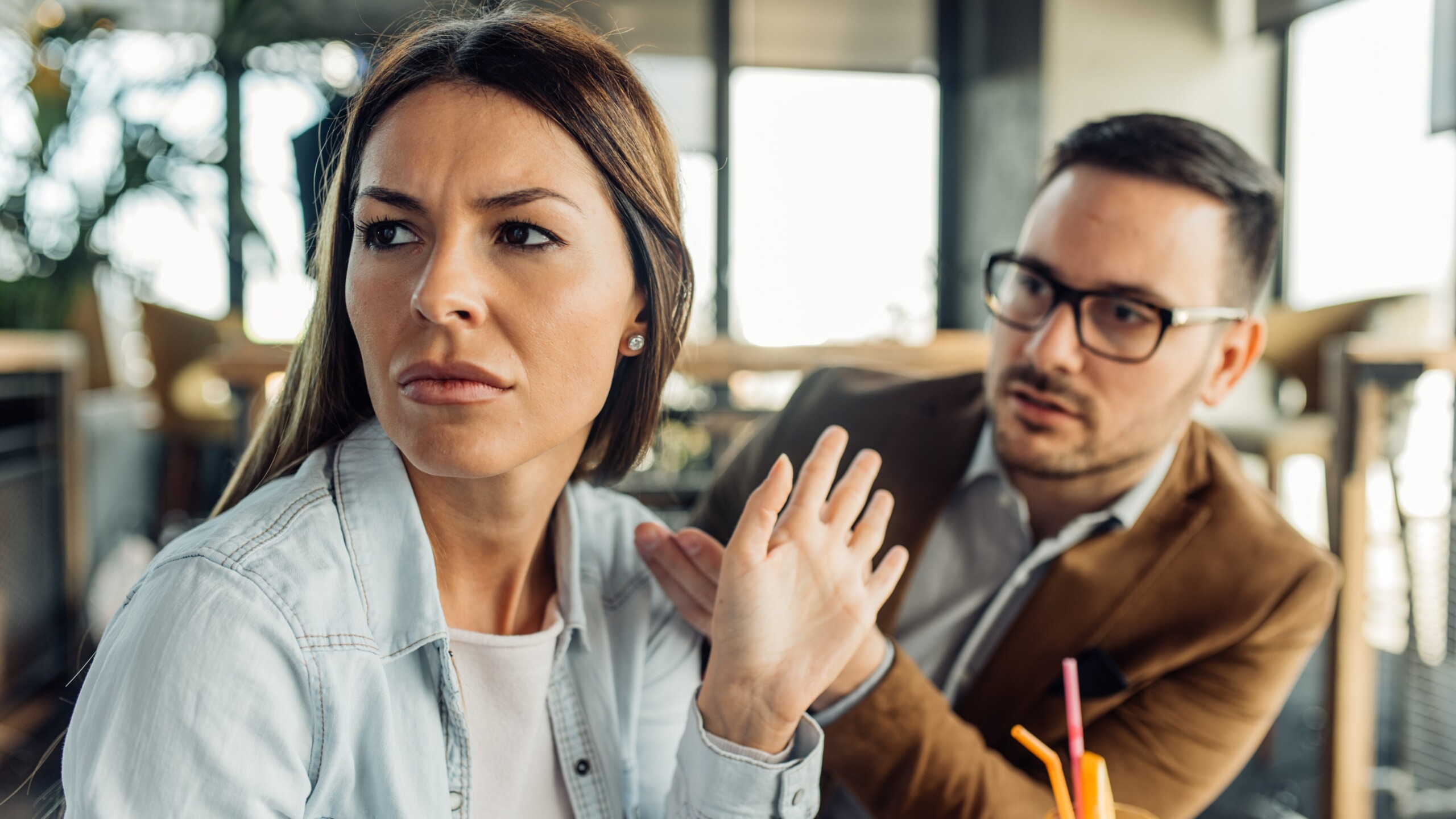 気をつけて！女性の行動でおじさんが勘違いしやすいサイン